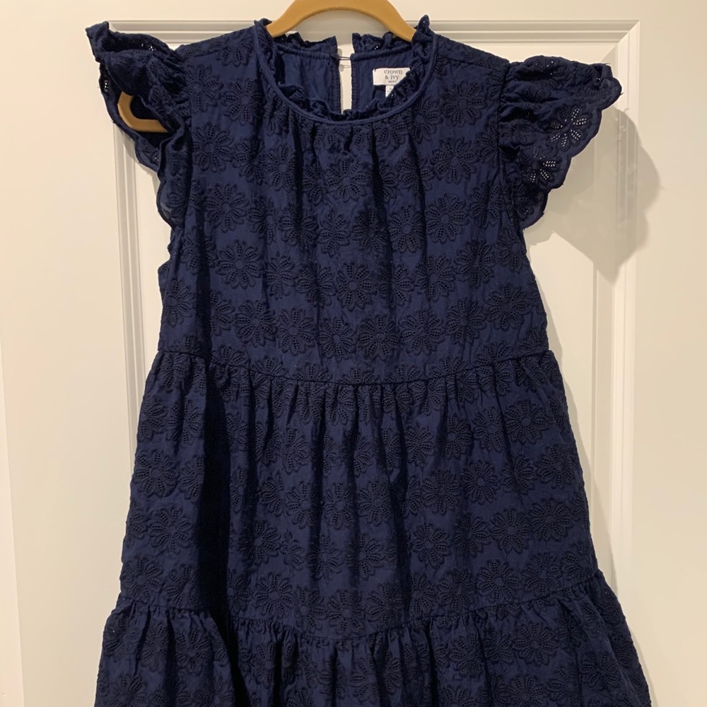 Crown & Ivy Petite Tiered Flutter Sleeve Dress